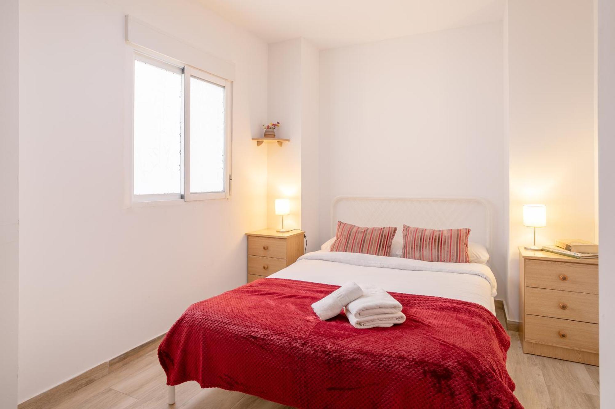 Apartamentos San Leandro, Centro Alicante Exterior foto